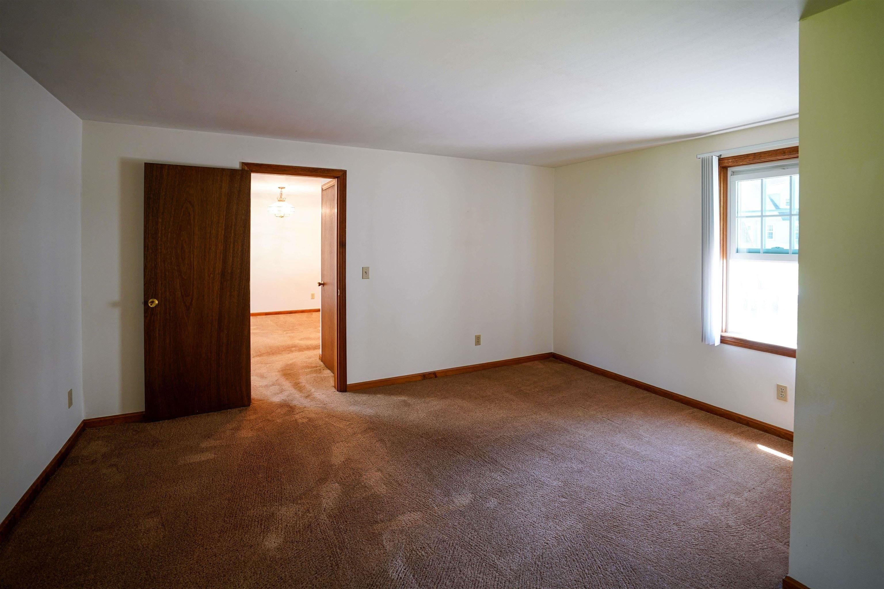 Glengarry Dr, Stratham, NH 03885