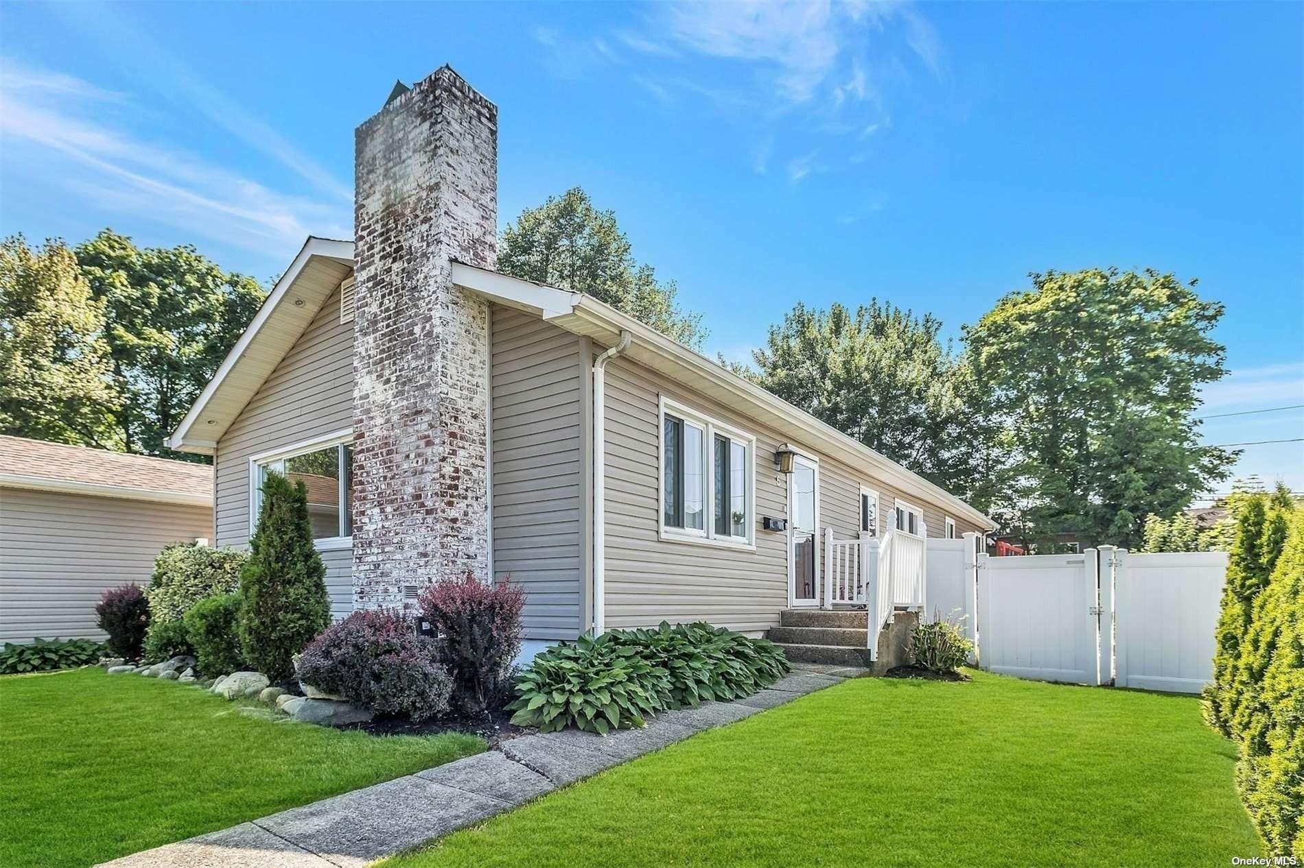 Willets Ln, Syosset, NY 11791