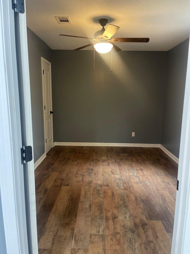Vassar St, Dothan, AL 36301