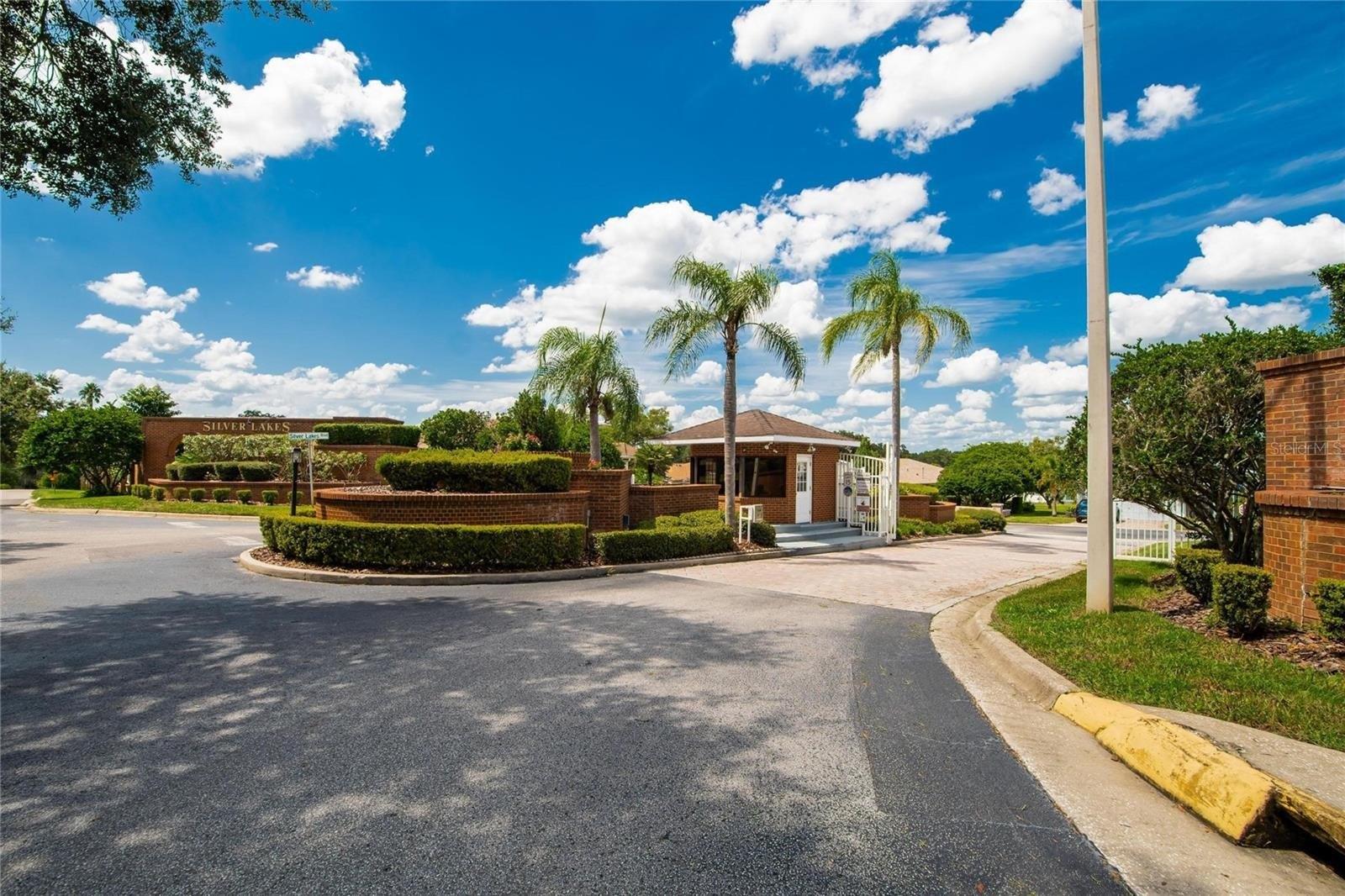 Silver Lakes Dr E, Lakeland, FL 33810