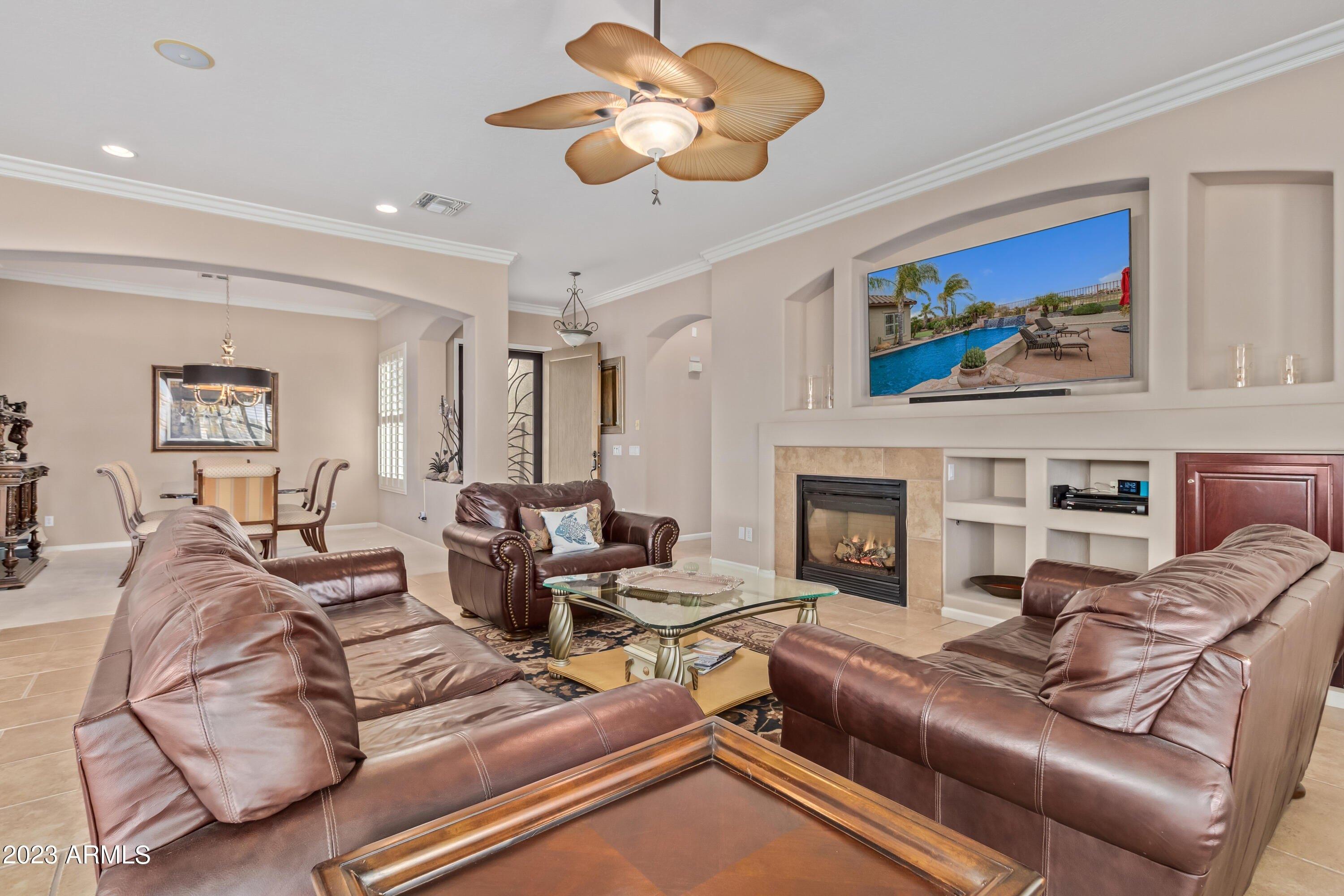 E Clubview Dr, Gilbert, AZ 85298