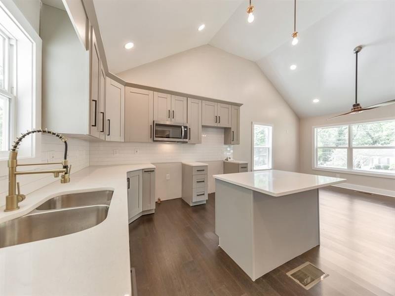 Collier Ridge Dr Nw, Atlanta, GA 30318