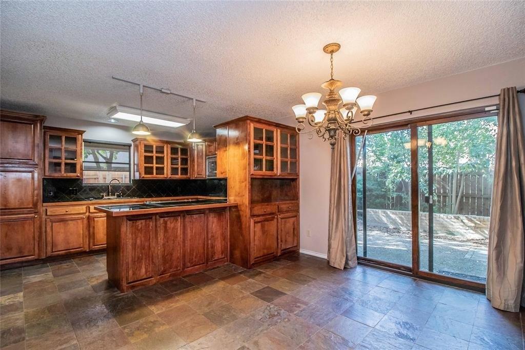 Hulen Park Dr, Fort Worth, TX 76109