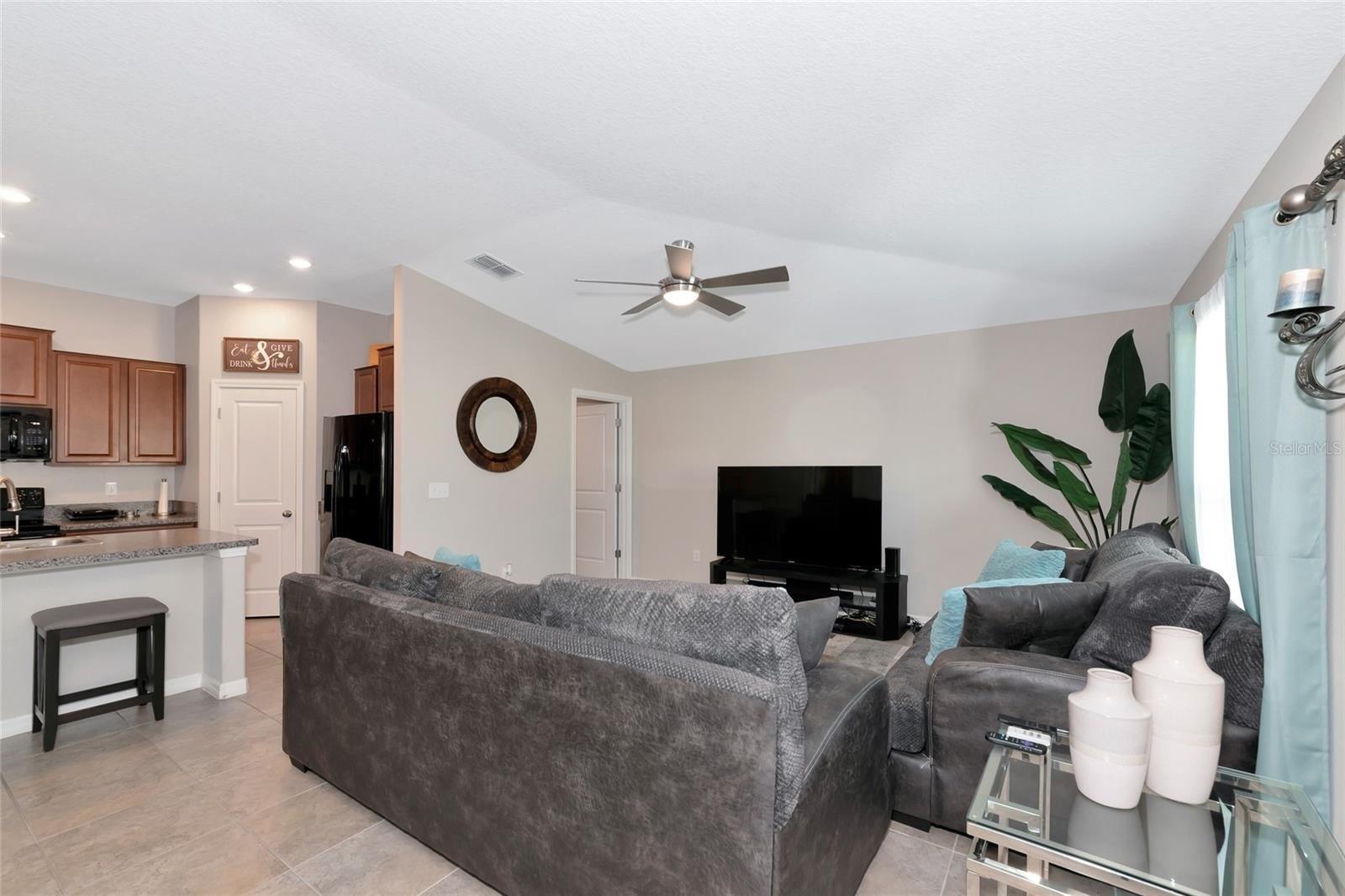 King Creek Dr, Sun City Center, FL 33573