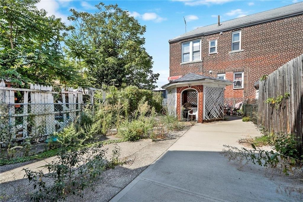 Bedell Ln, Brooklyn, NY 11236