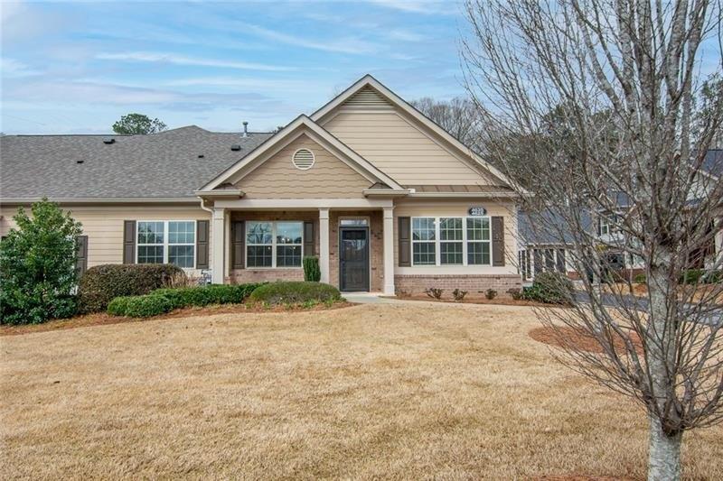 Flycatcher Dr, Alpharetta, GA 30004