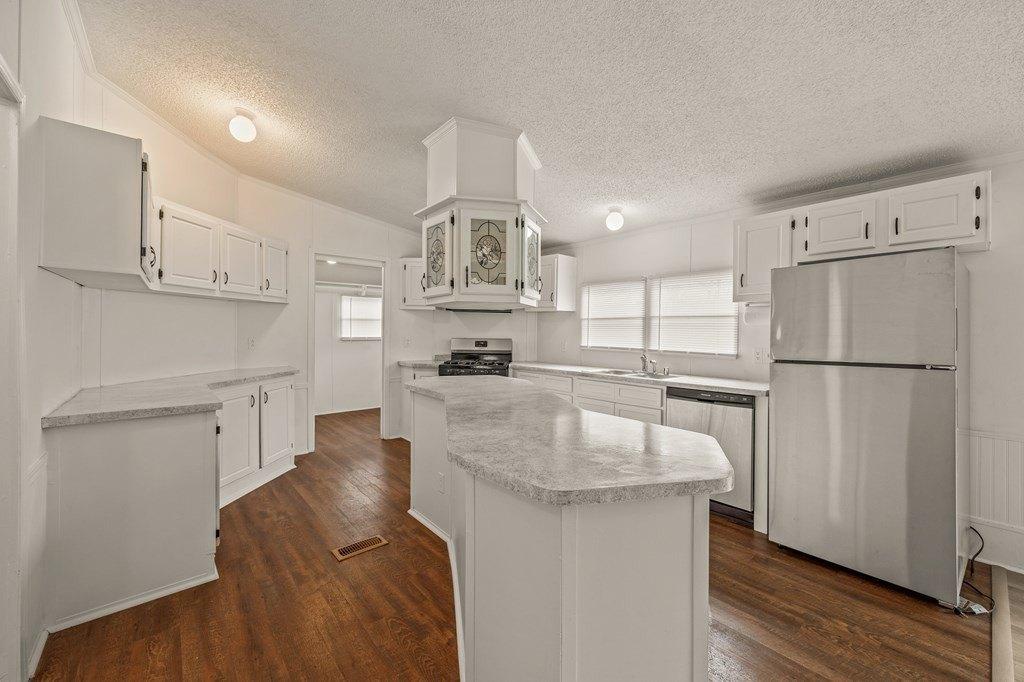 Halstead Dr, Crossville, TN 38555