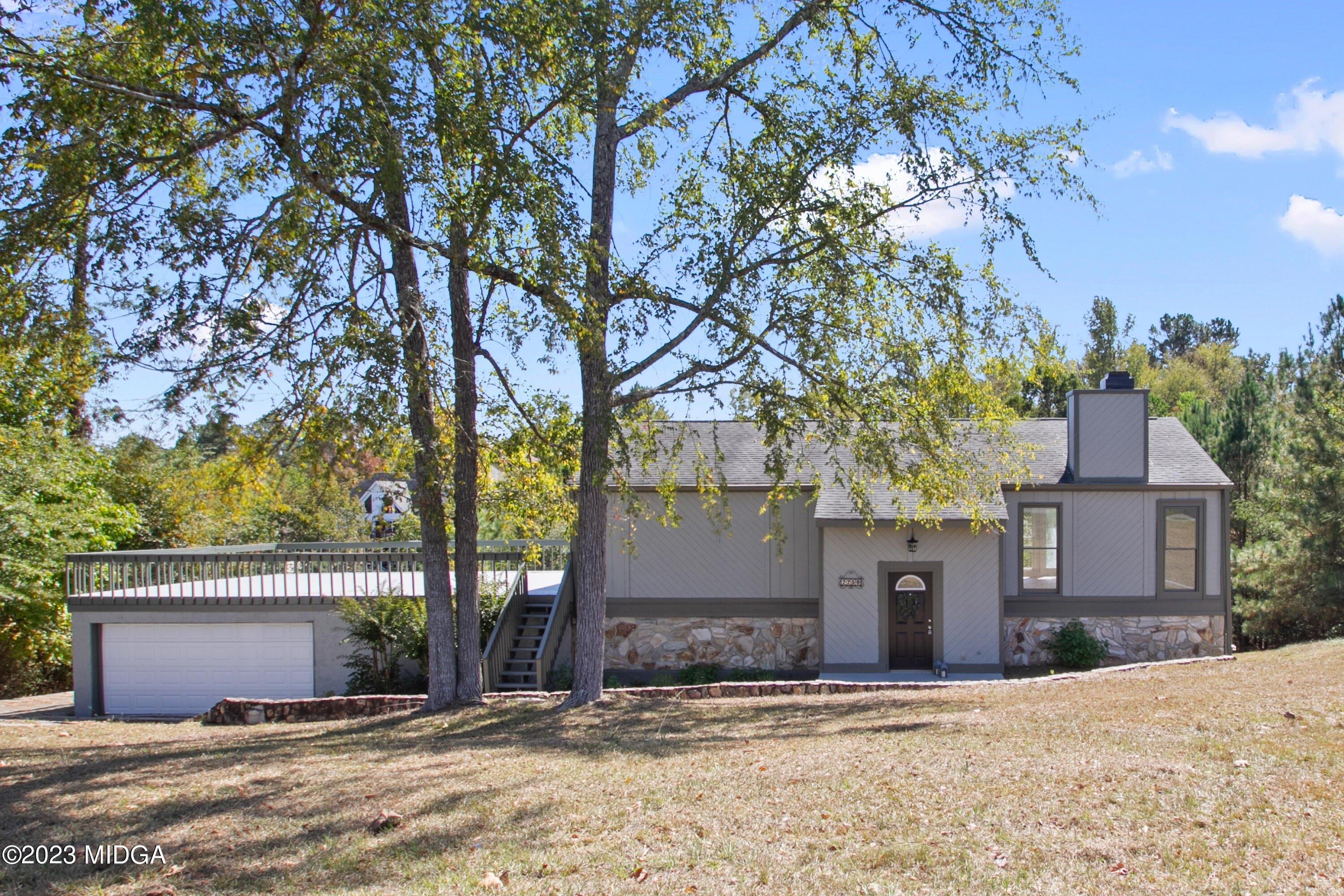 Gwendale Dr W, Lizella, GA 31052