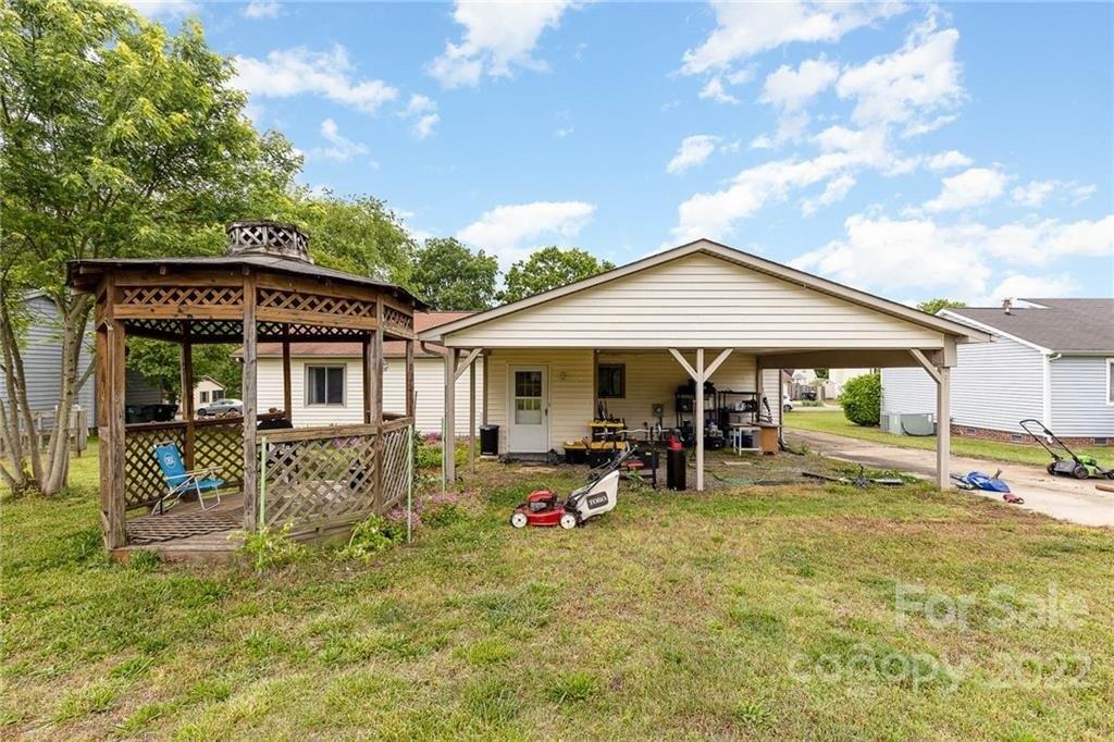 Farm Lake Dr Sw, Concord, NC 28027