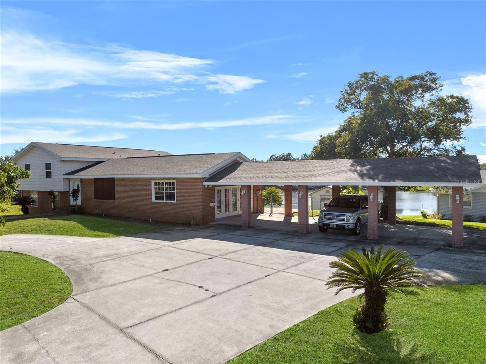 Delmar St, Lake Wales, FL 33853