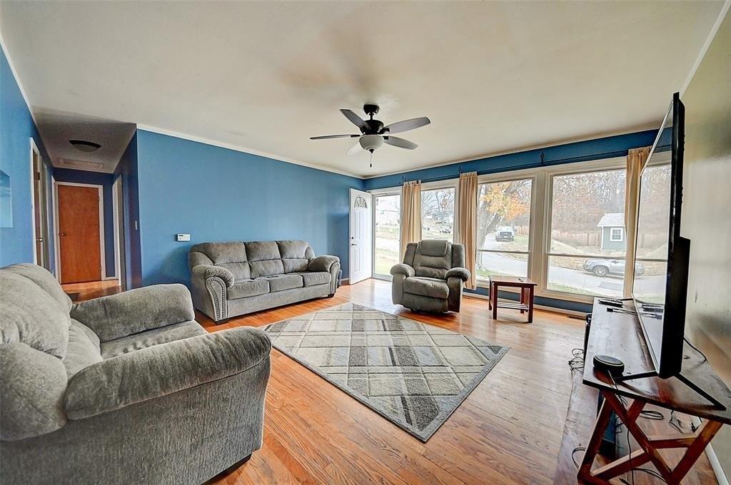 Cheyenne Rd Nw, Cedar Rapids, IA 52405