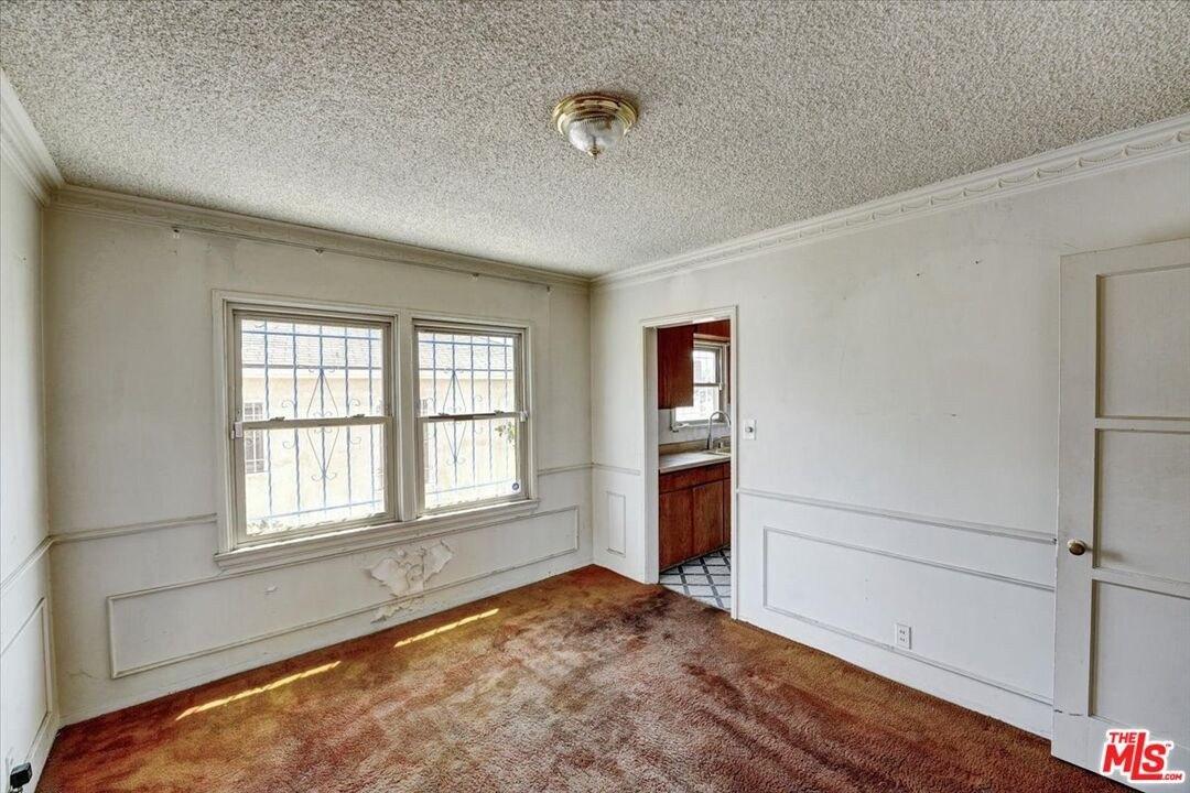 S Cochran Ave, Los Angeles, CA 90016