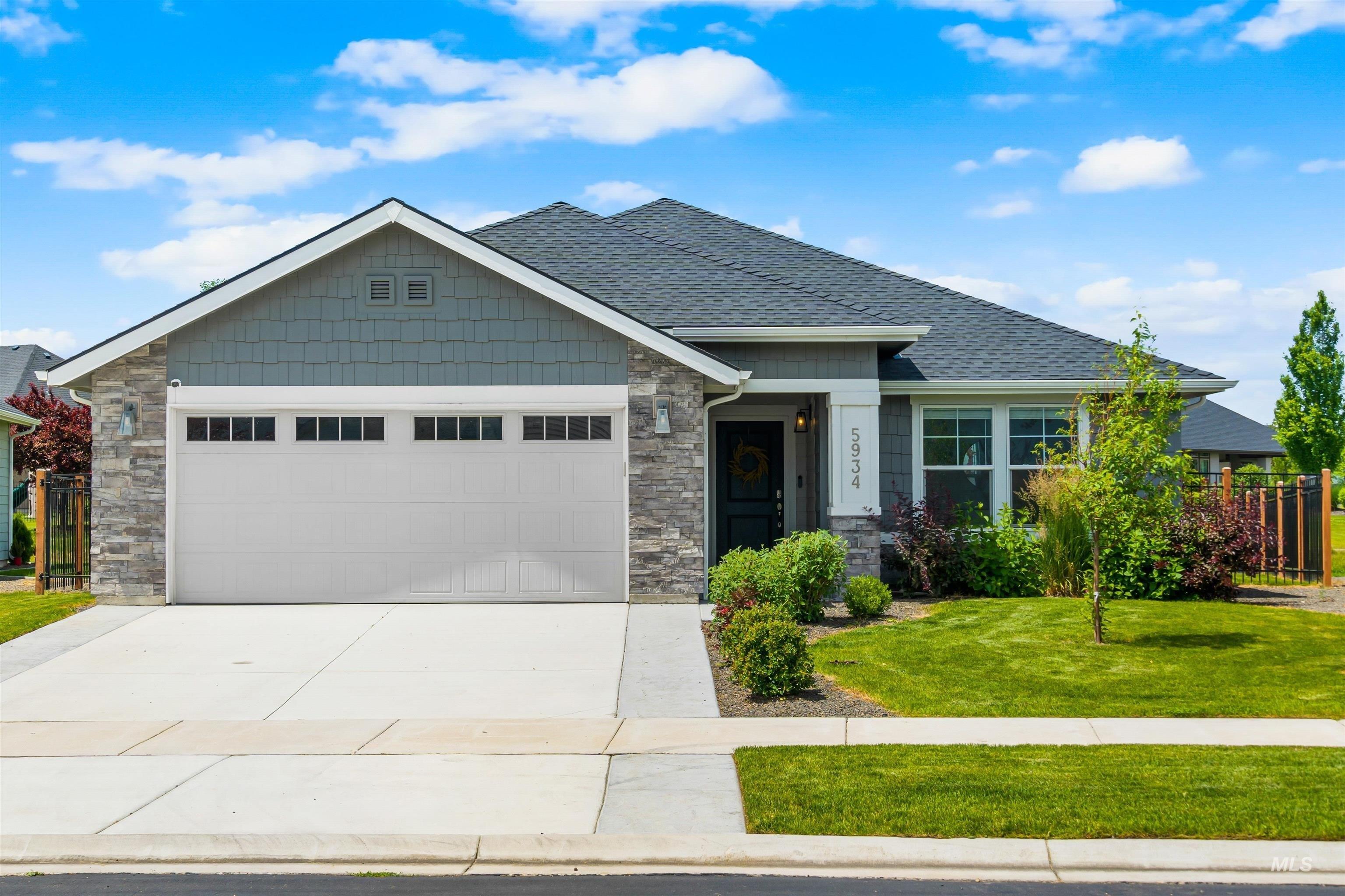 W Hamm Ln, Eagle, ID 83616