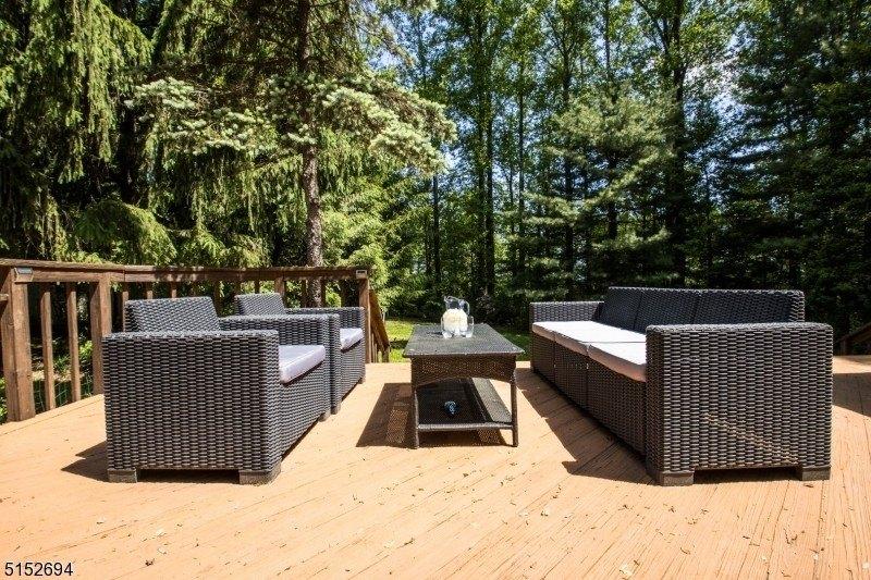 Lenape Ct, Basking Ridge, NJ 07920