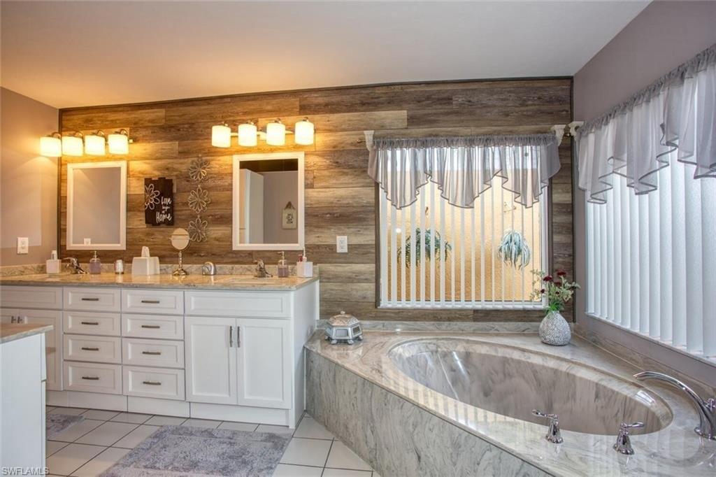 Se 19th Ave, Cape Coral, FL 33904