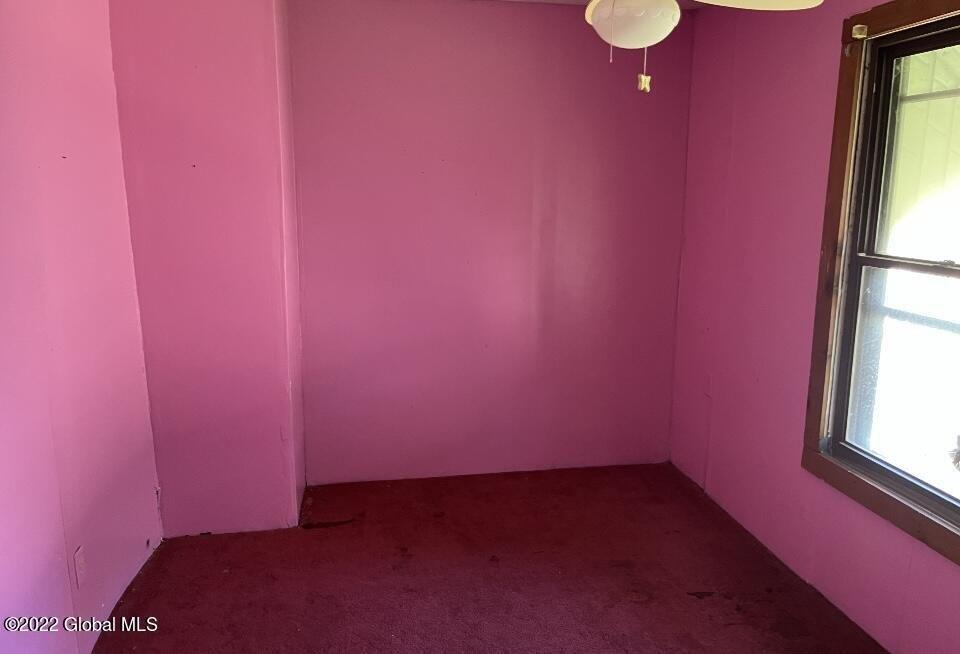 5th Ave, Troy, NY 12182