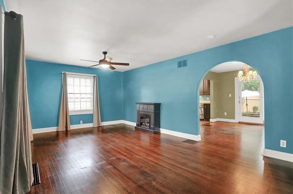 E 54th St, Indianapolis, IN 46220