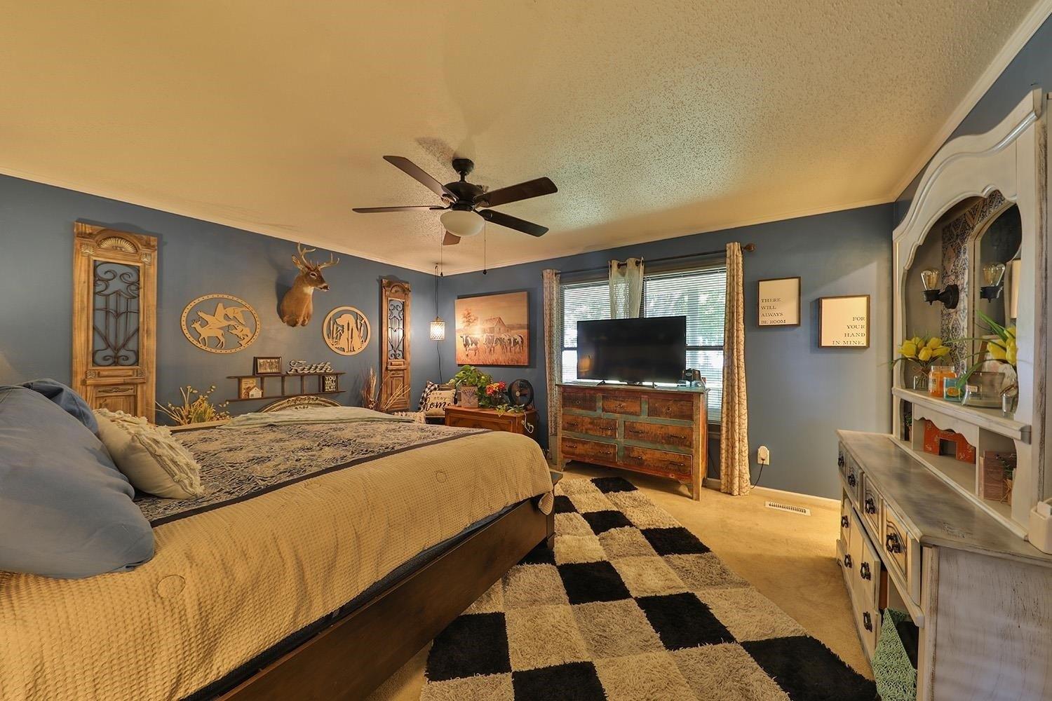 Lake Dr, Hornbeak, TN 38232