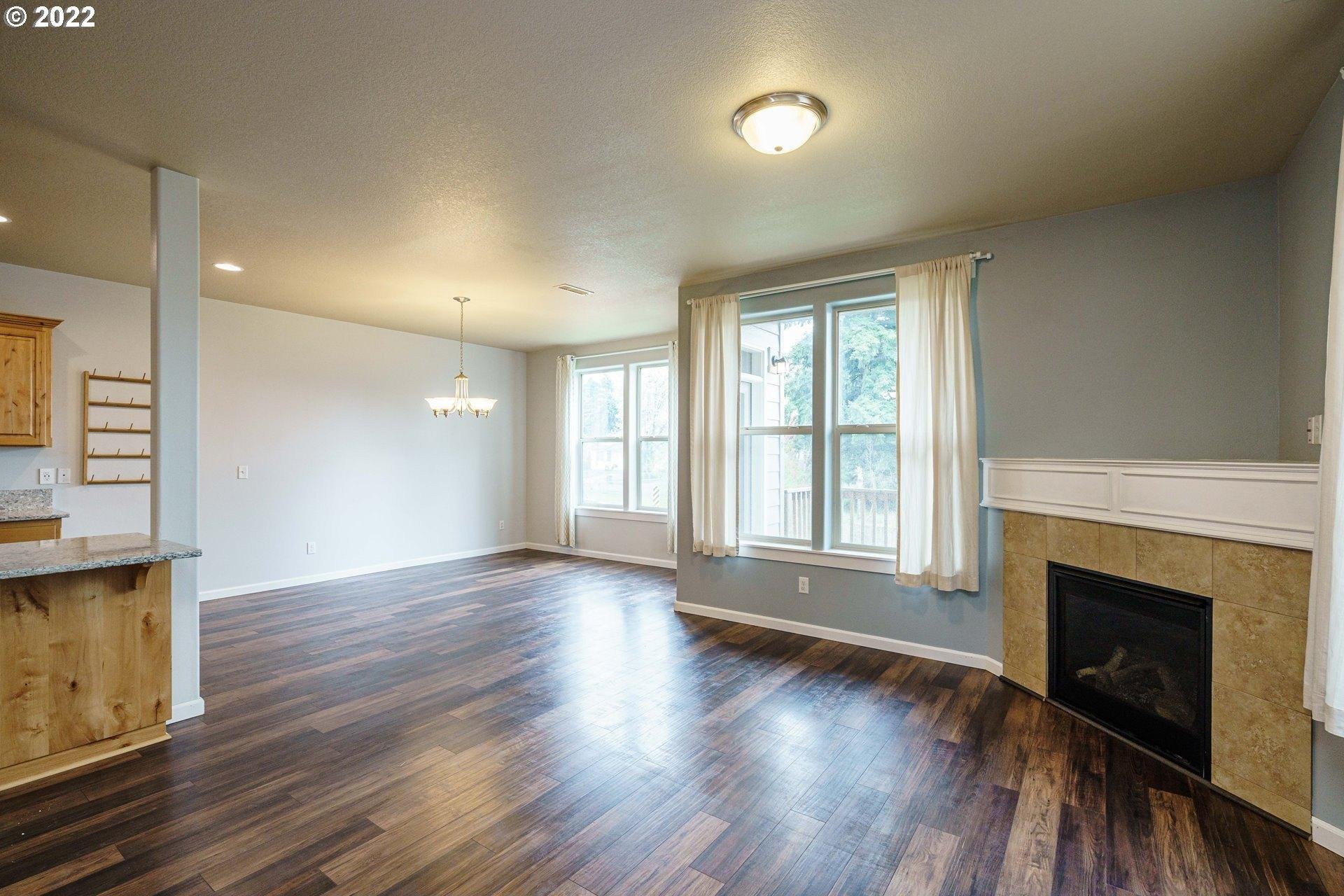 Ne 33rd Cir, Vancouver, WA 98682