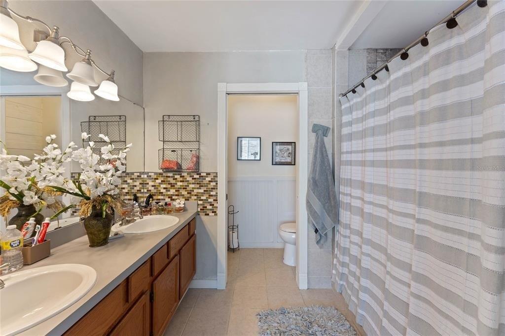 Oldcastle Dr, Orlando, FL 32837