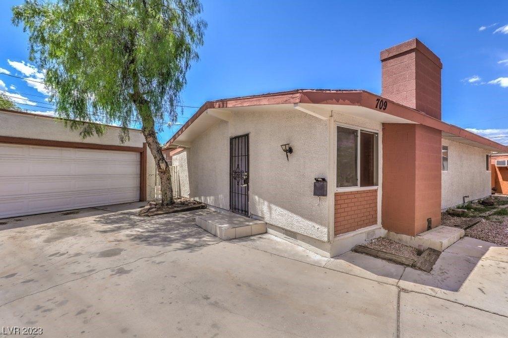 Evergreen Cir, Las Vegas, NV 89107