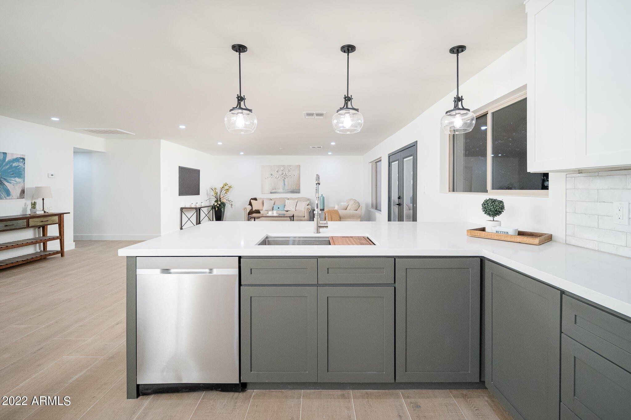 E Dreyfus Ave, Scottsdale, AZ 85254