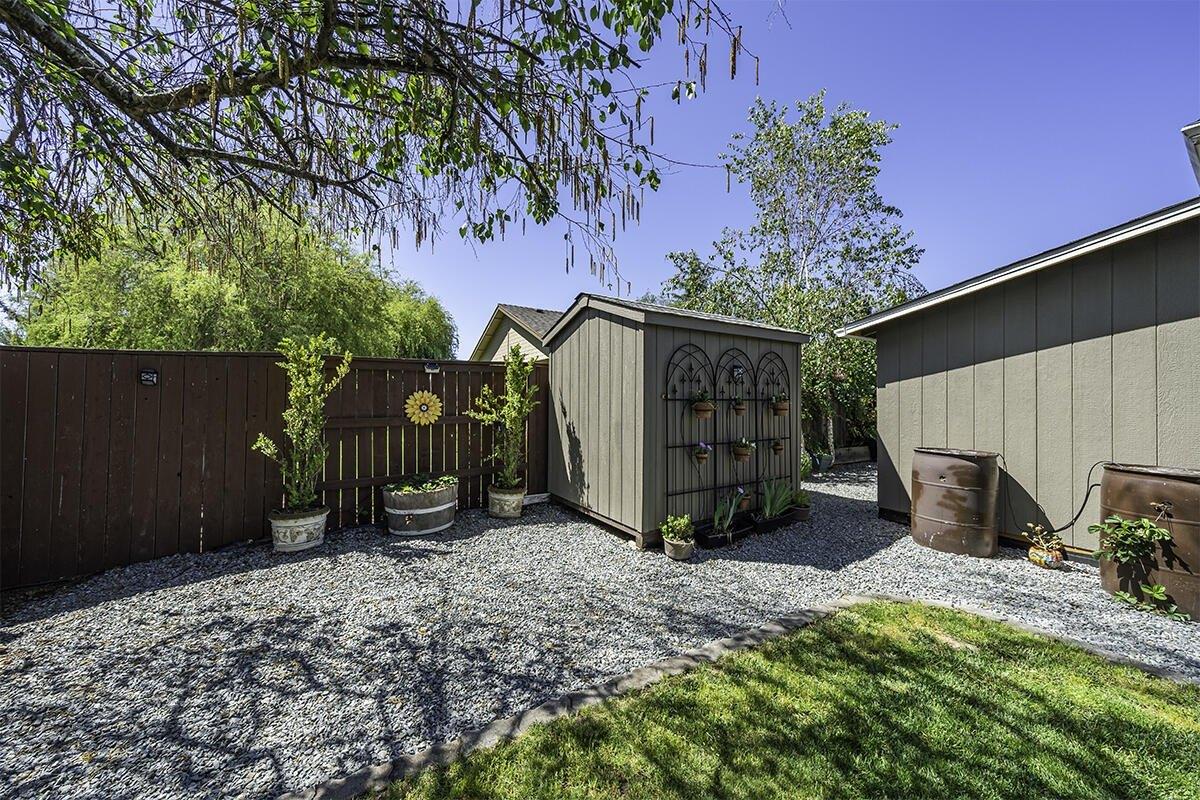 Mendolia Way, Central Point, OR 97502