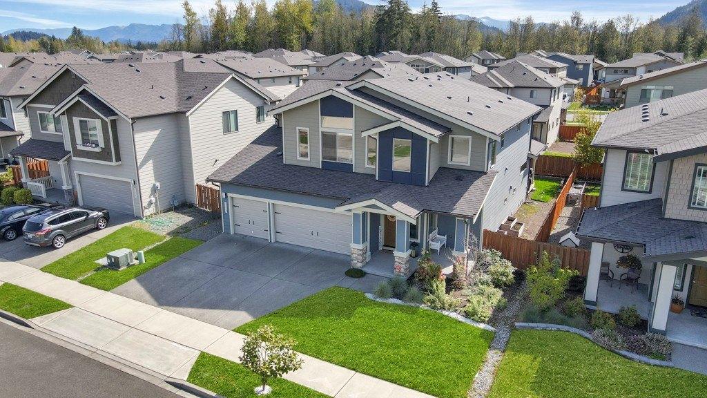 Hovey St, Buckley, WA 98321