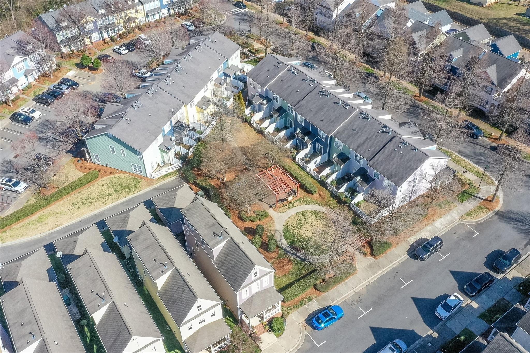 Hurston Cir, Charlotte, NC 28208