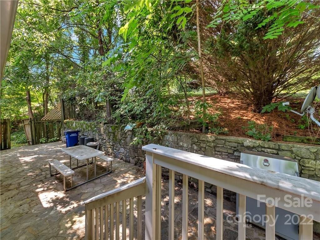 Highland St, Weaverville, NC 28787