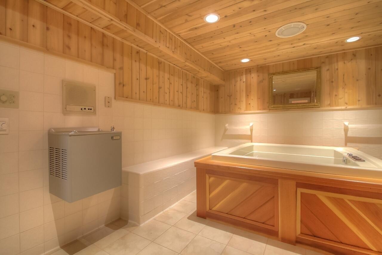 Bahama Rd, Lexington, KY 40509