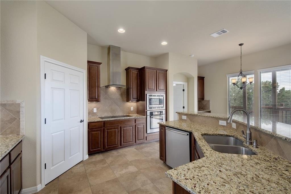 High Dr, Lago Vista, TX 78645