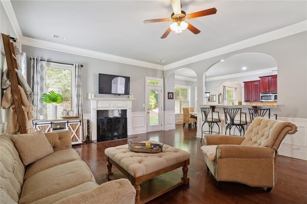 Vickery Cir, Cumming, GA 30040