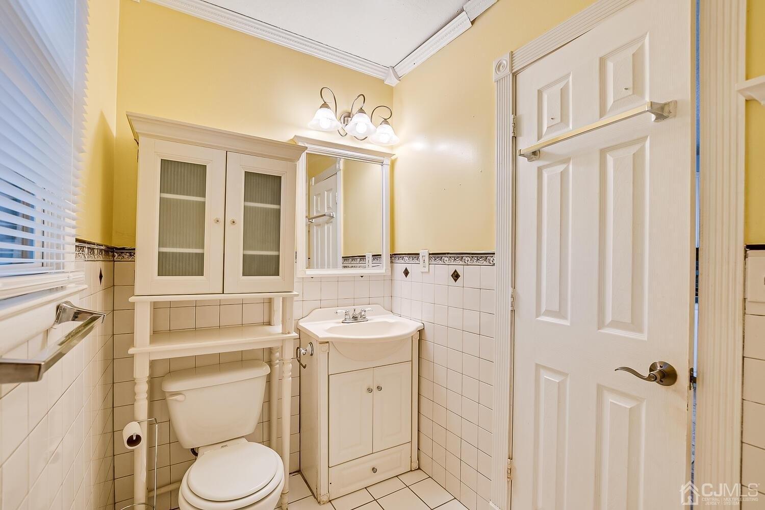 Culver Ln, East Brunswick, NJ 08816