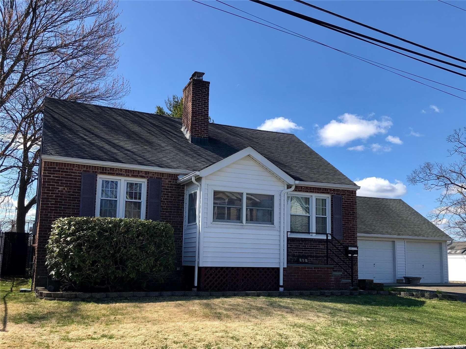 Ogden Rd, West Islip, NY 11795