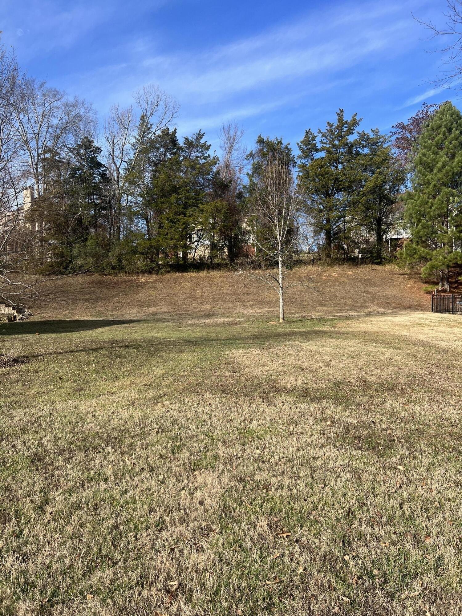 Rookwood Cir, Ooltewah, TN 37363