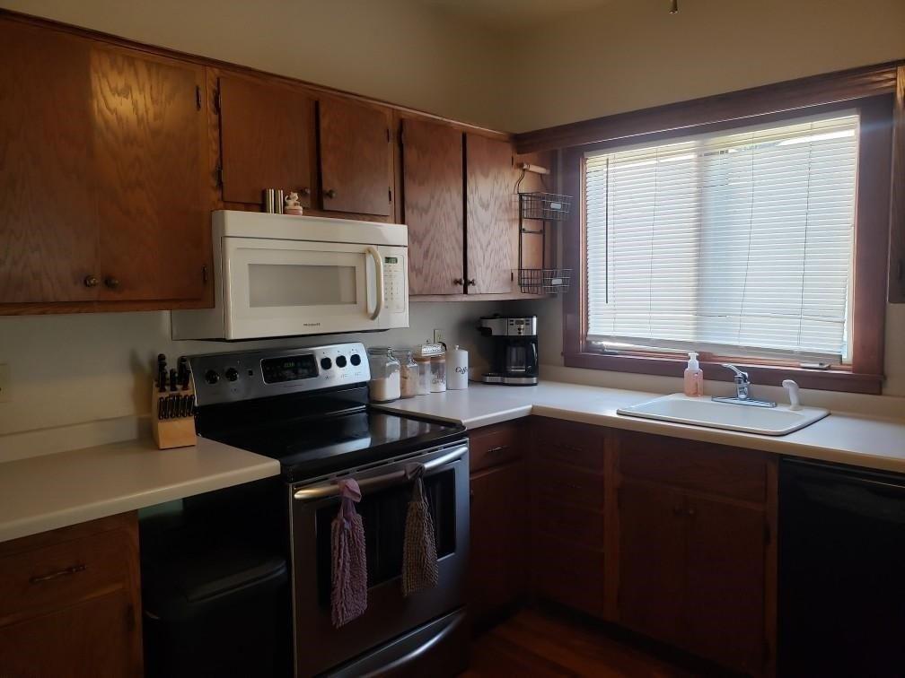 S Mckinley Ave, Freeport, IL 61032