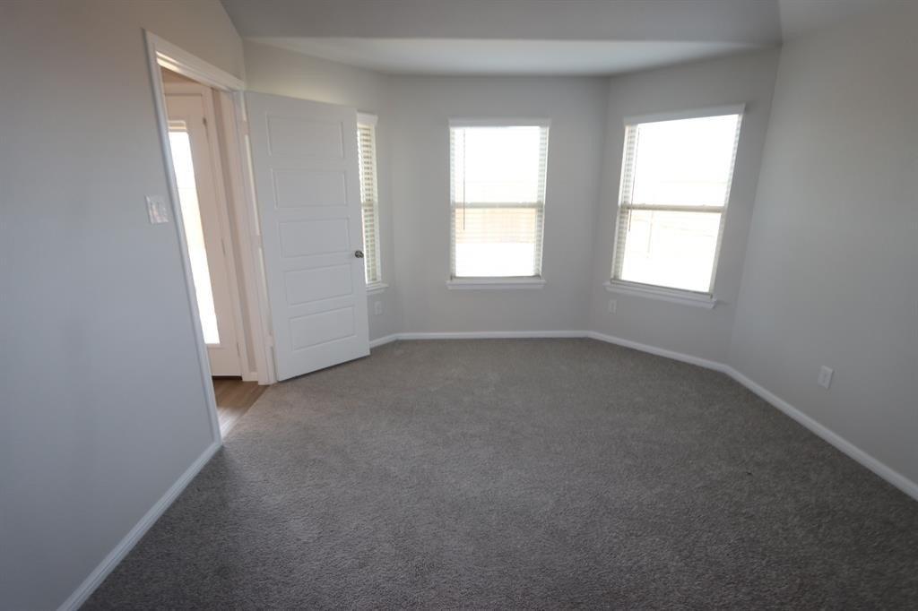 Flying Eagle Ln, Fort Worth, TX 76131