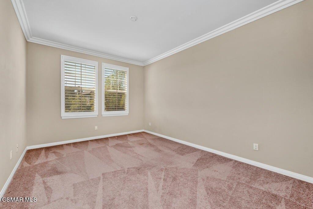 Via Mariposa, Newbury Park, CA 91320