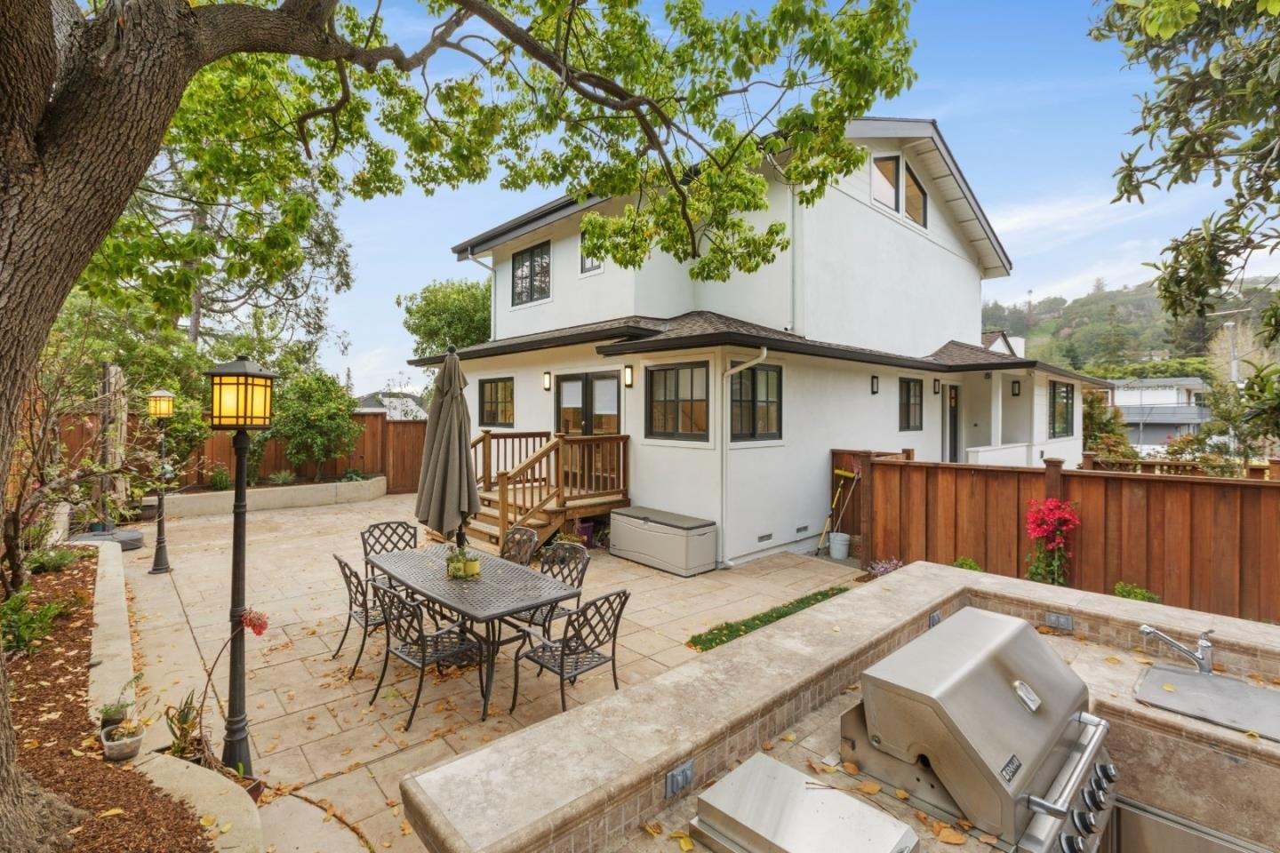 Wellington Dr, San Carlos, CA 94070