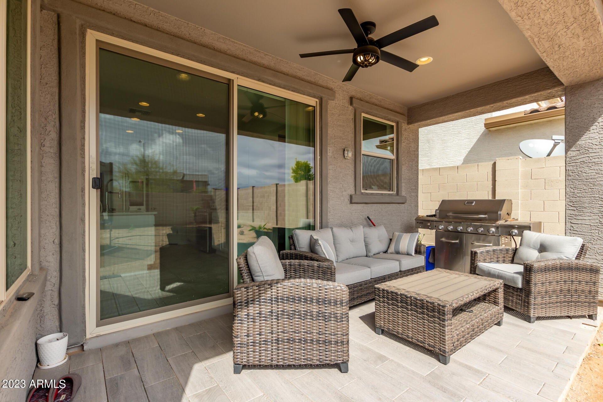 N 87th Dr, Glendale, AZ 85305