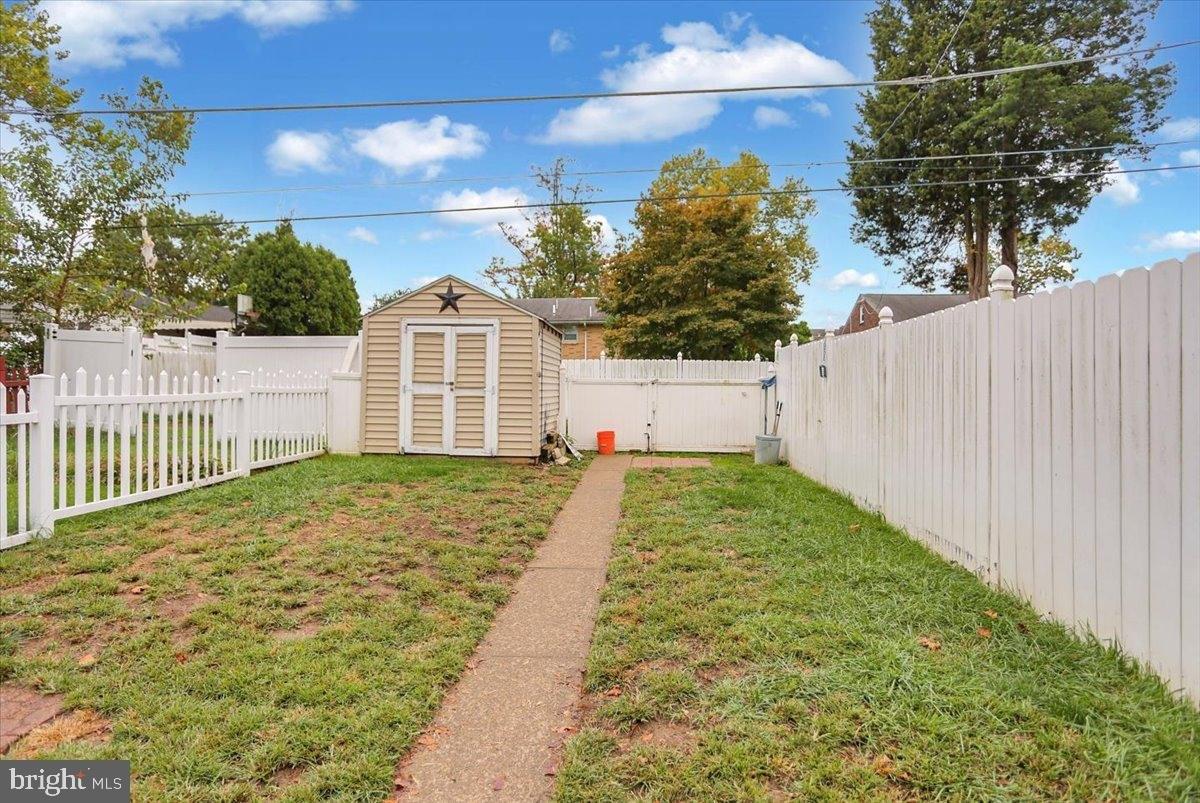 Crescent Ave, Reading, PA 19605