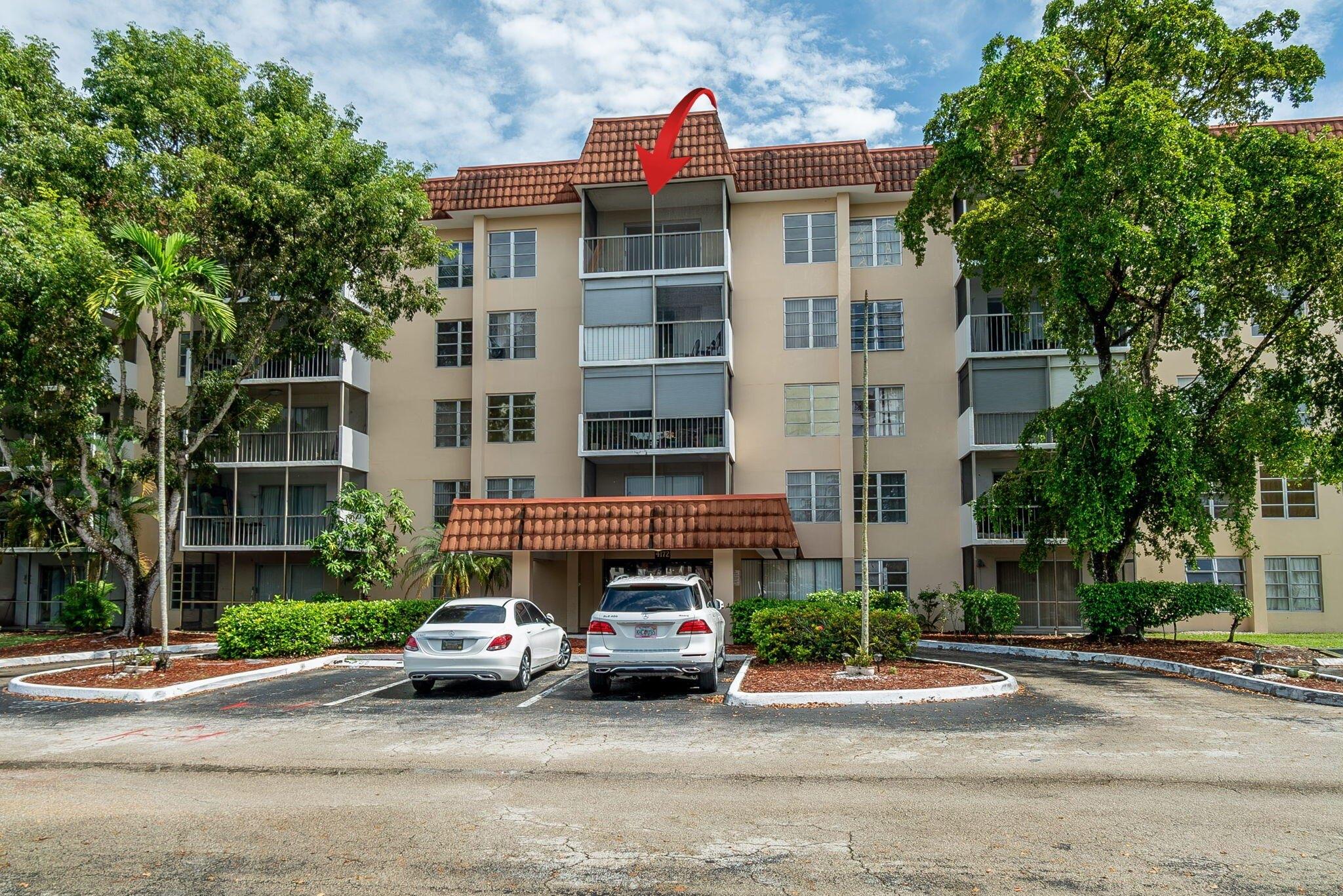 Inverrary Dr, Lauderhill, FL 33319