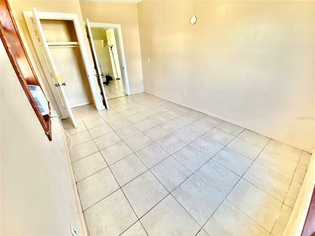 Whiting Ln, Port Charlotte, FL 33952