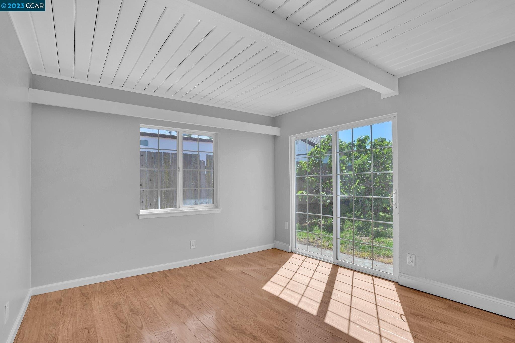 Sunnyview Dr, Pinole, CA 94564