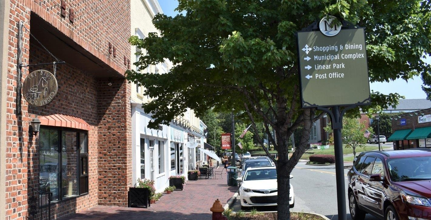 Dali Blvd, Mount Holly, NC 28120