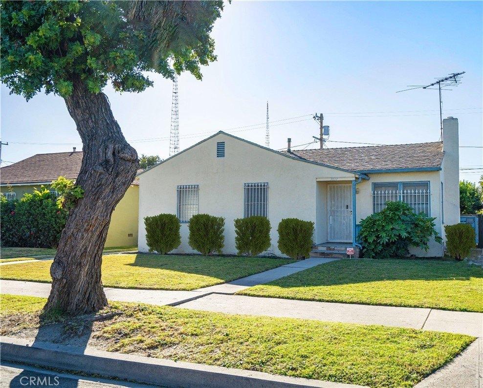 Hillcrest Dr, Los Angeles, CA 90016
