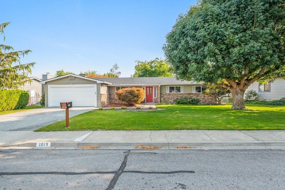 Grenz St, Wenatchee, WA 98801