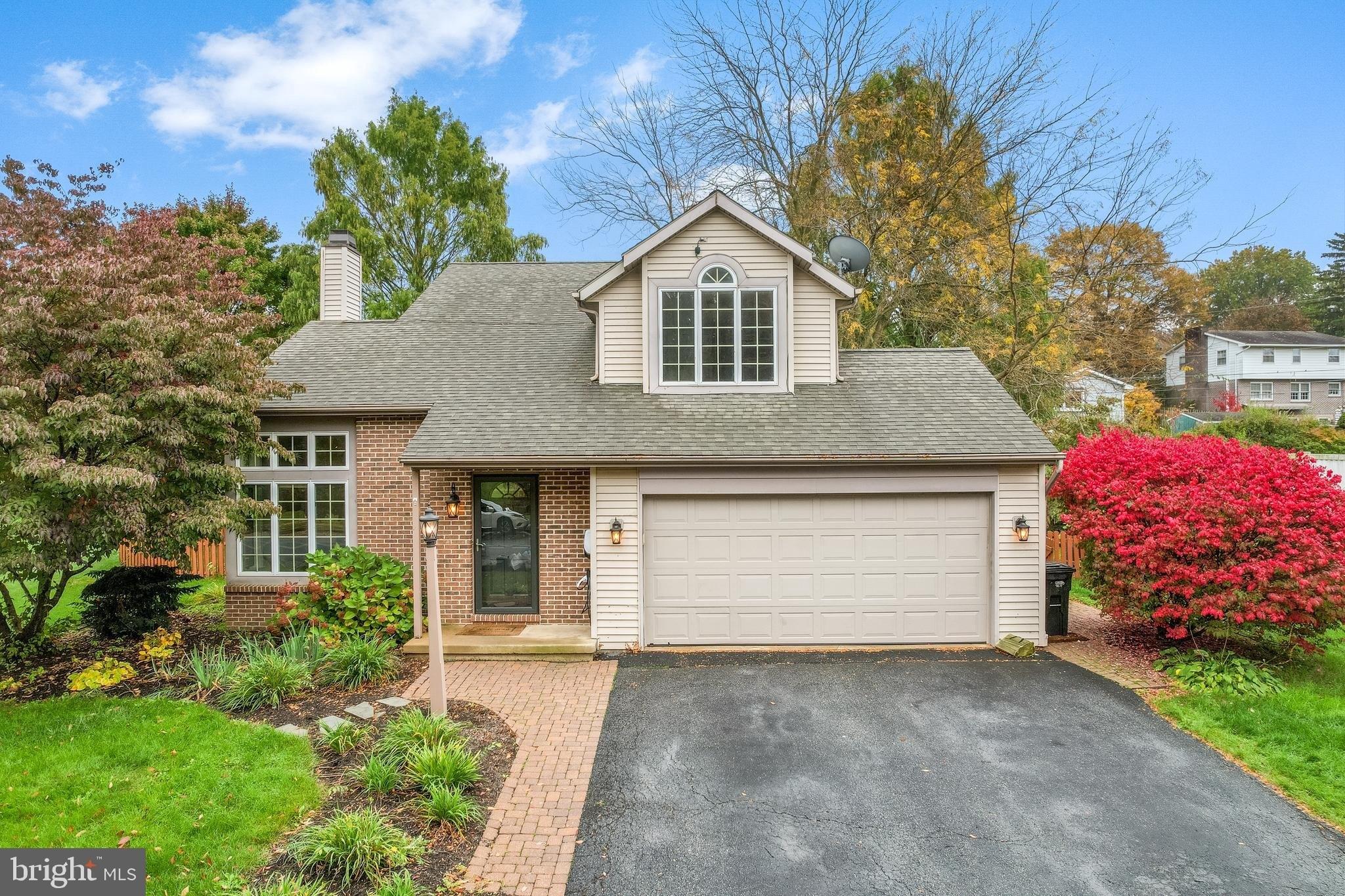 E 6th St, Lititz, PA 17543