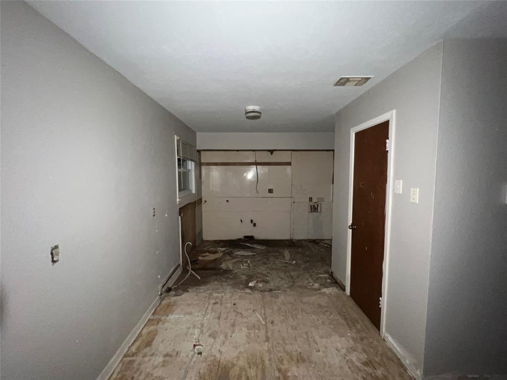 Bandy Ave, Fort Worth, TX 76134